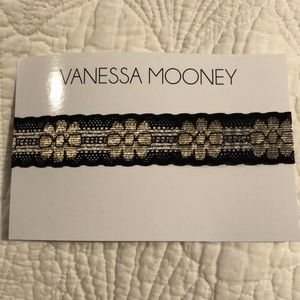 Vanessa Mooney Choker